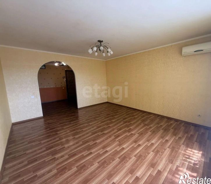 3-комн квартира ул Плеханова, 8а,  д. 8а