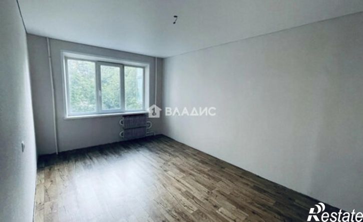 3-комн квартира ул Шаландина, 25,  д. 25