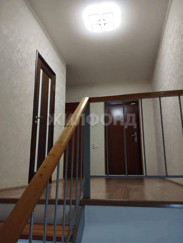 3-комн квартира Есенина ул., д.8