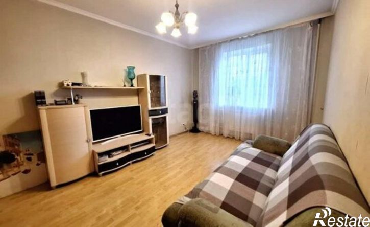 4-комн квартира улица Конева, 5,  д. 5