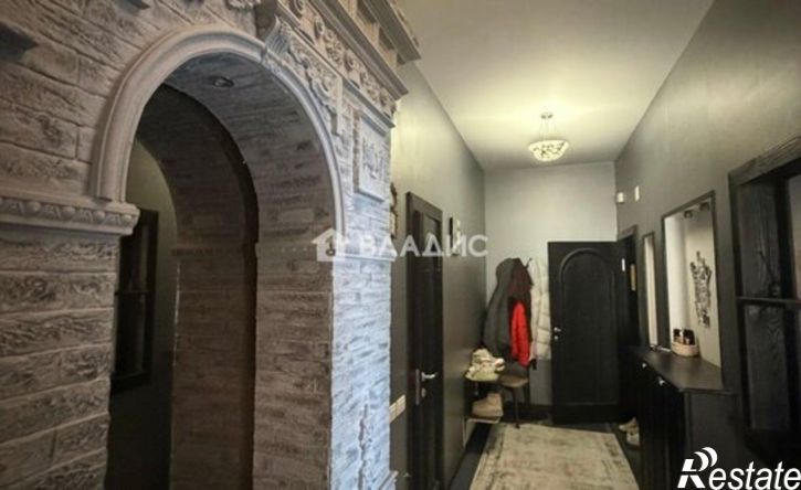 3-комн квартира улица Победы, 124,  д. 124