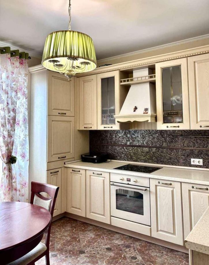 2-комн квартира Гостенская улица, 12