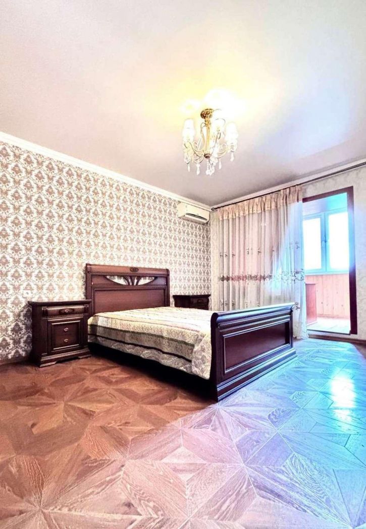 2-комн квартира Гостенская улица, 12