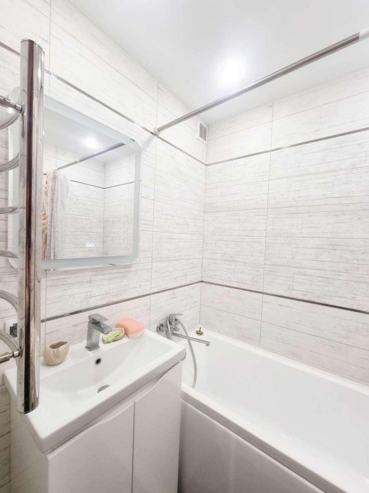 3-комн квартира Челюскинцев улица, 58