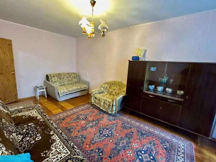 3-комн квартира Костюкова улица, 25