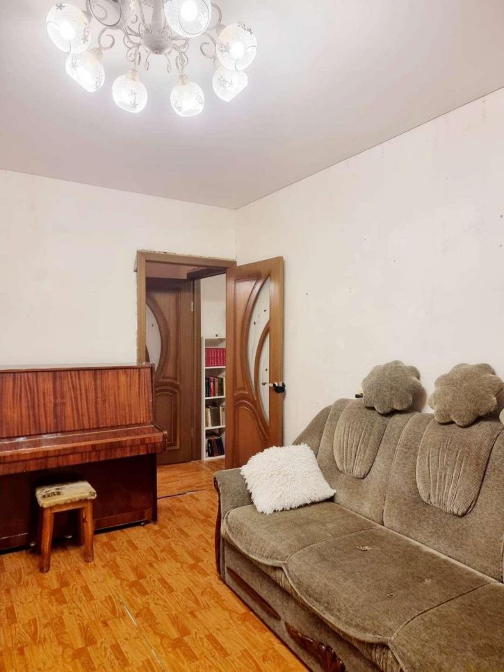 3-комн квартира Челюскинцев улица, 58