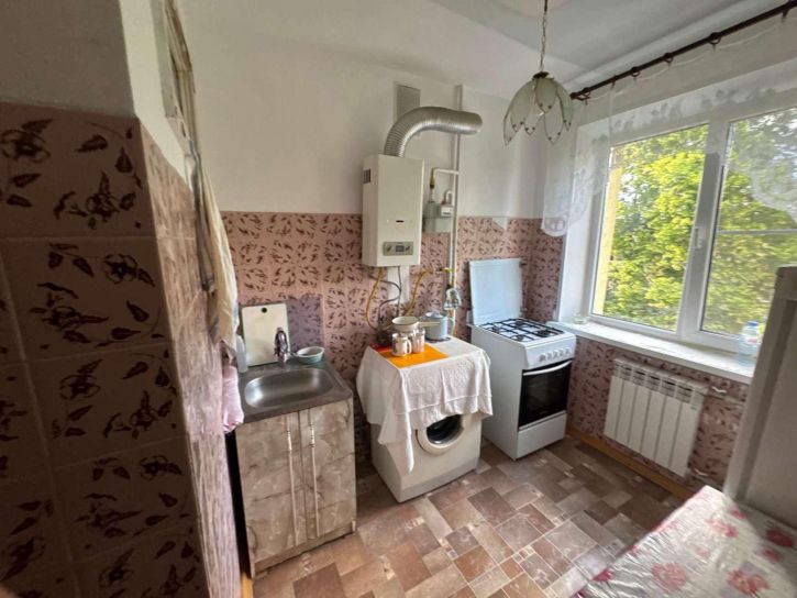 3-комн квартира Костюкова улица, 25