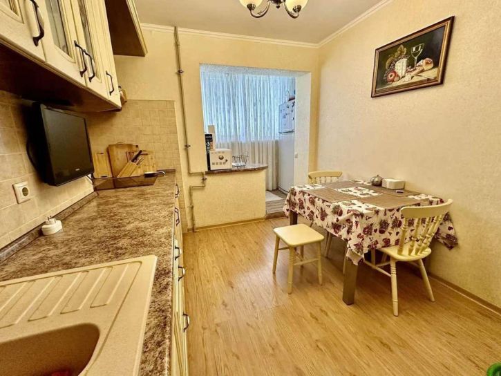4-комн квартира Губкина улица, 18В