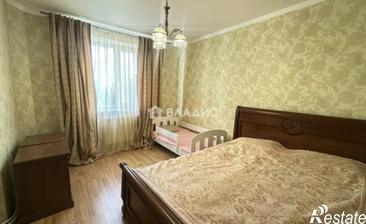 3-комн квартира улица Есенина, 44А,  д. 44А