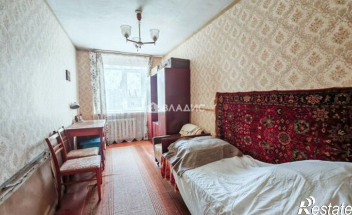 3-комн квартира пр-кт Б.Хмельницкого, 183,  д. 183
