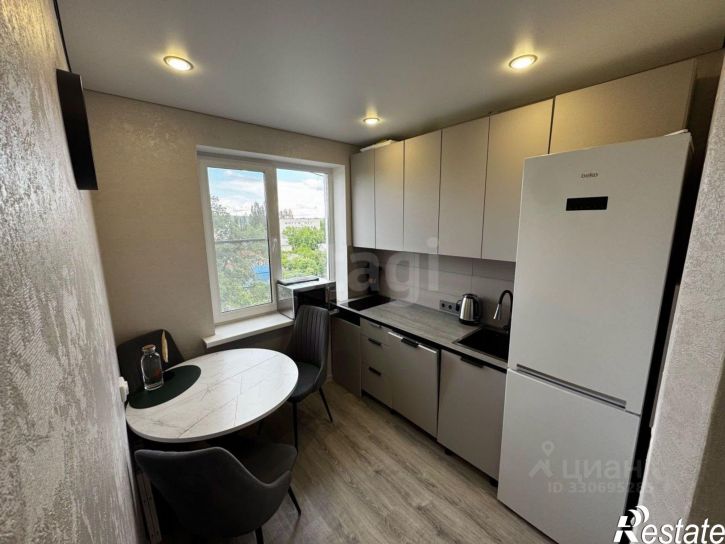 2-комн квартира улица 3 Интернационала, 39,  д. 39