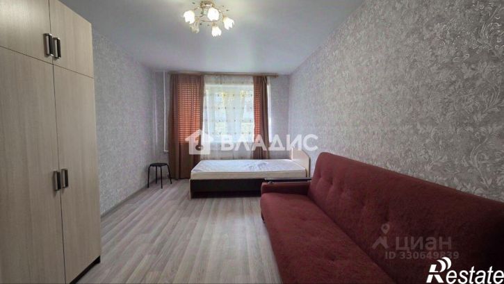 3-комн квартира ул 5 Августа, 26,  д. 26