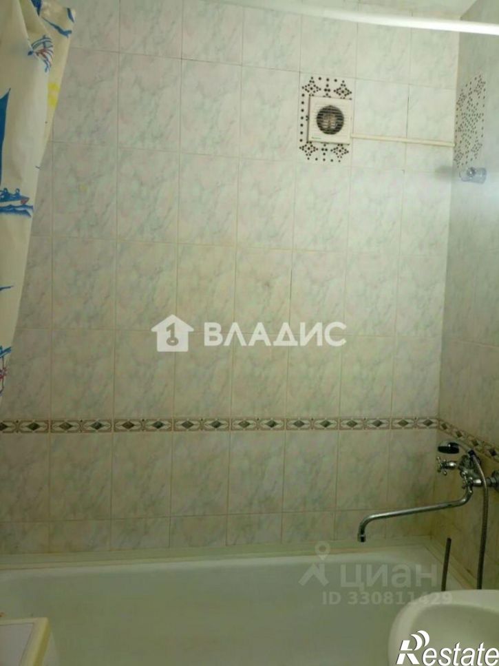 4-комн квартира Привольная улица, 11,  д. 11