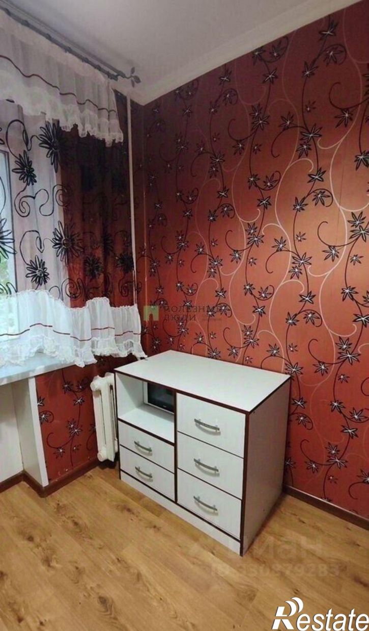3-комн квартира улица Шершнева, 4,  д. 4