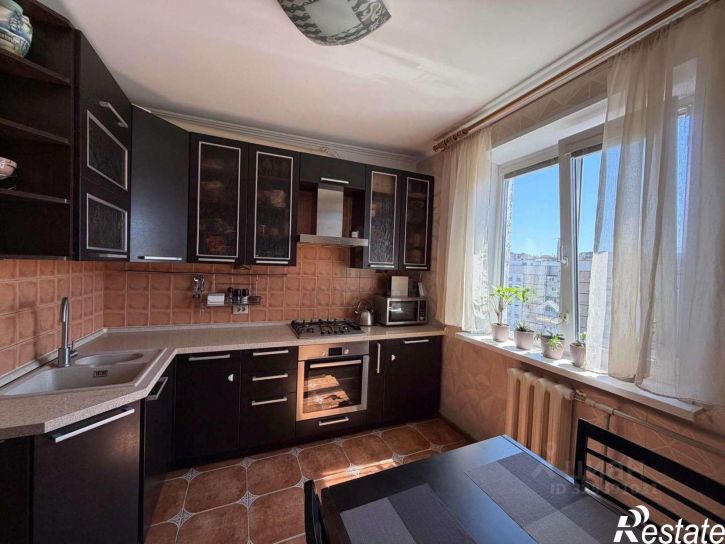 2-комн квартира ул 5 Августа, 17,  д. 17