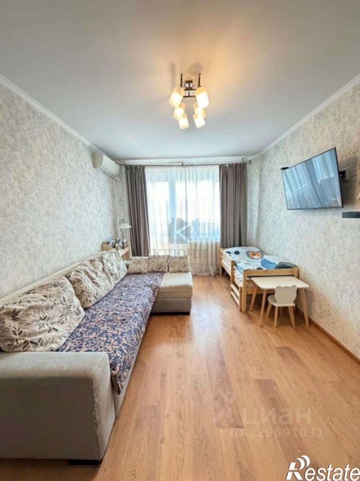 2-комн квартира ул 5 Августа, 17,  д. 17