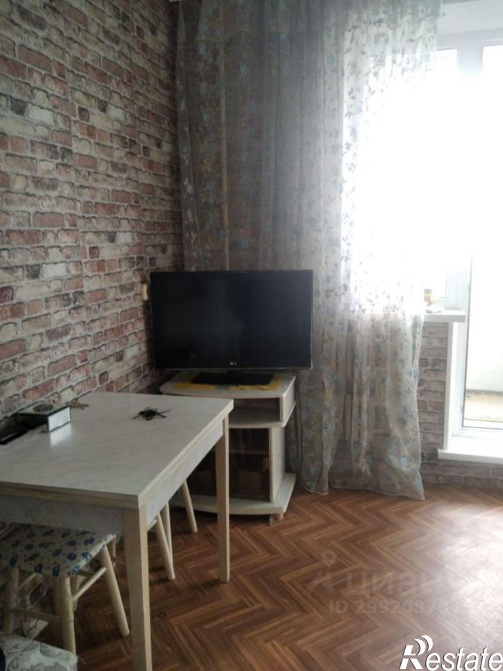 3-комн квартира улица Есенина, 12,  д. 12