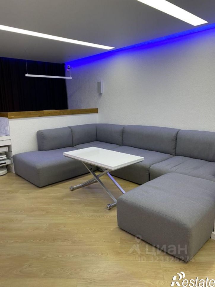 3-комн квартира ул 5 Августа, 33,  д. 33