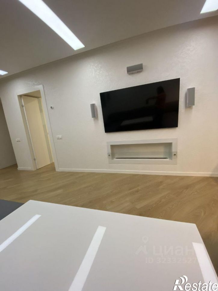 3-комн квартира ул 5 Августа, 33,  д. 33