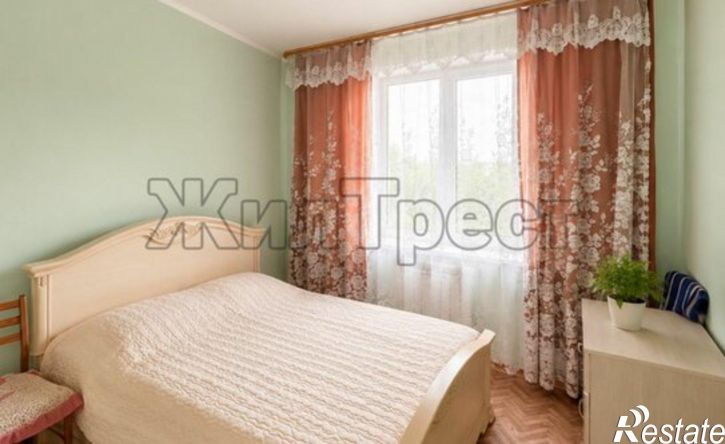 2-комн квартира улица Есенина, 42,  д. 42