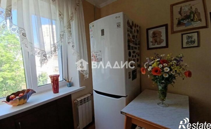 3-комн квартира пр-кт Славы, 76/9,  д. 76/9