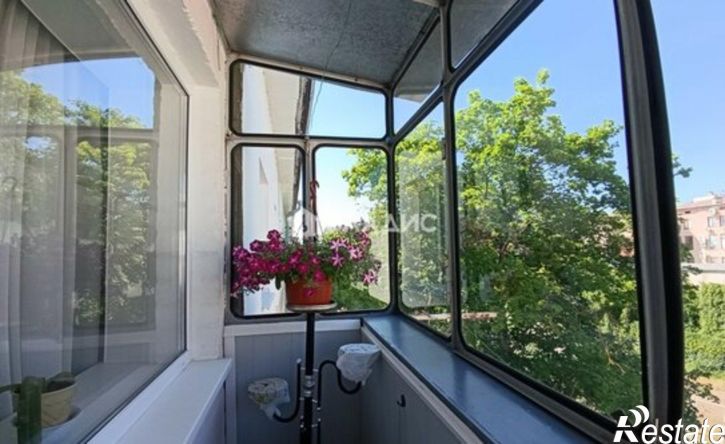 3-комн квартира пр-кт Славы, 76/9,  д. 76/9