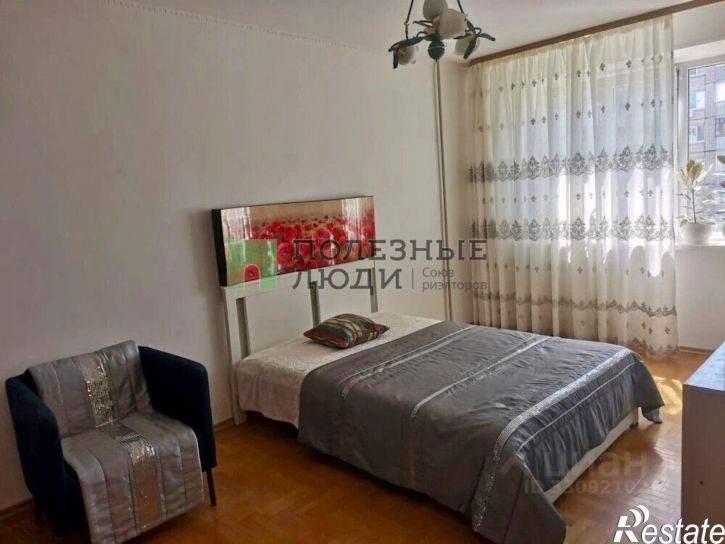 4-комн квартира Белгород г., Есенина ул., д.12
