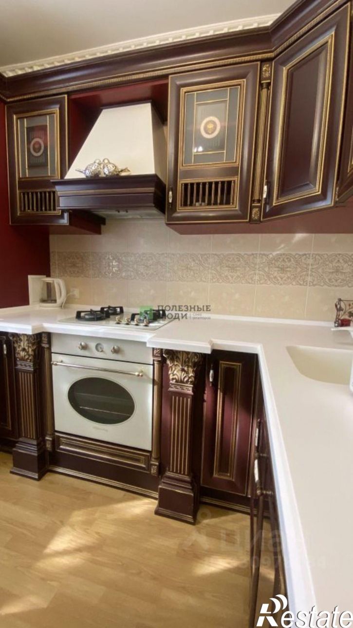 3-комн квартира улица 5 Августа, 27 к1,  д. 27 к1