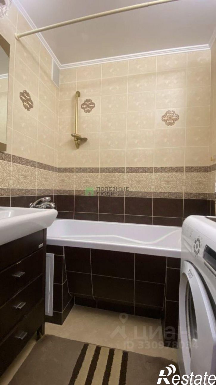 3-комн квартира улица 5 Августа, 27 к1,  д. 27 к1
