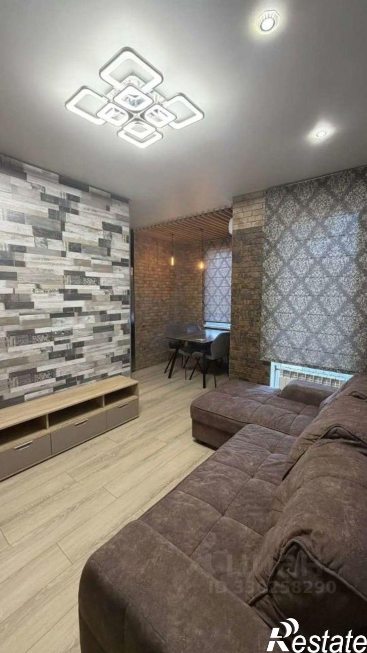 2-комн квартира Каштановая улица, 10,  д. 10