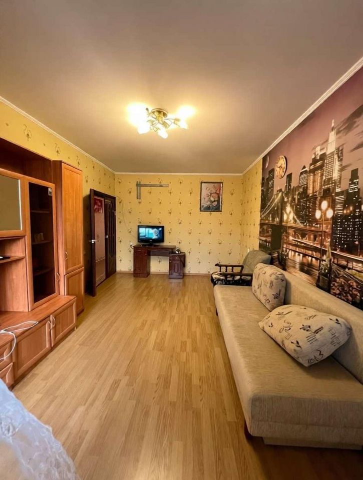 2-комн квартира Щорса улица, 45К
