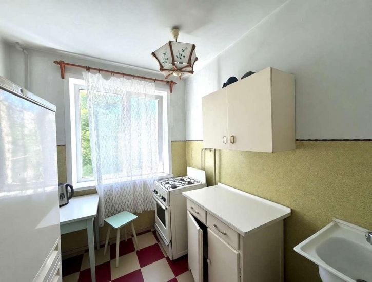 2-комн квартира Костюкова улица, 53