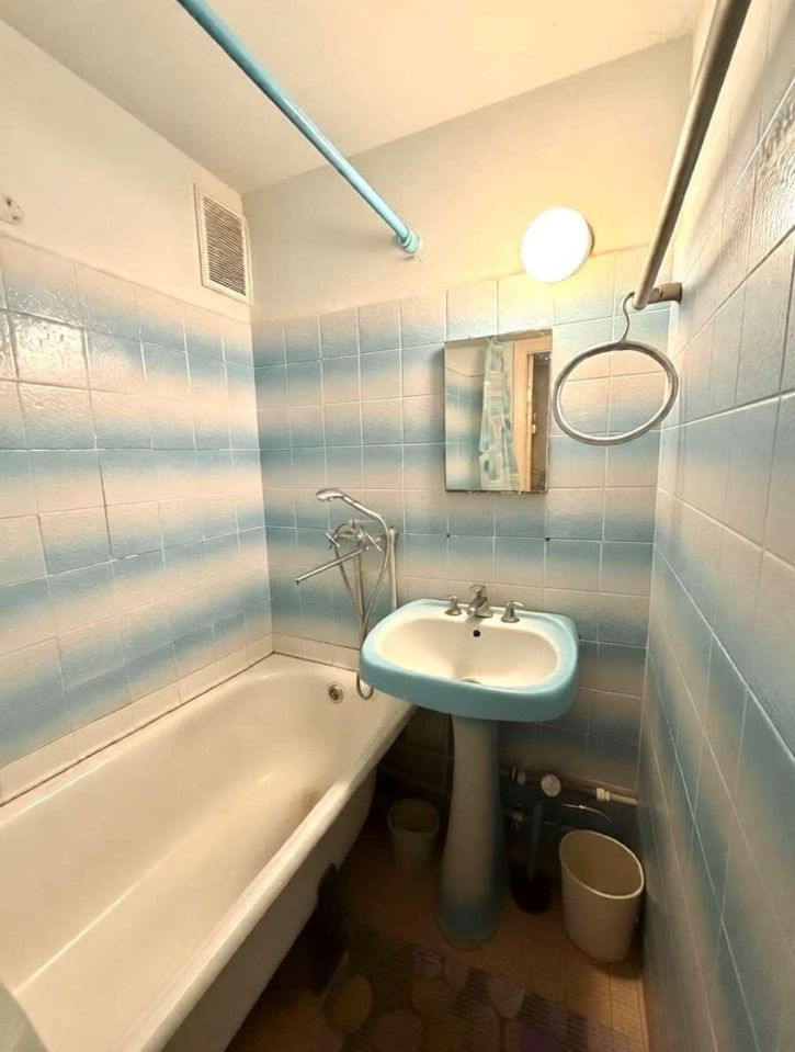 2-комн квартира Костюкова улица, 53