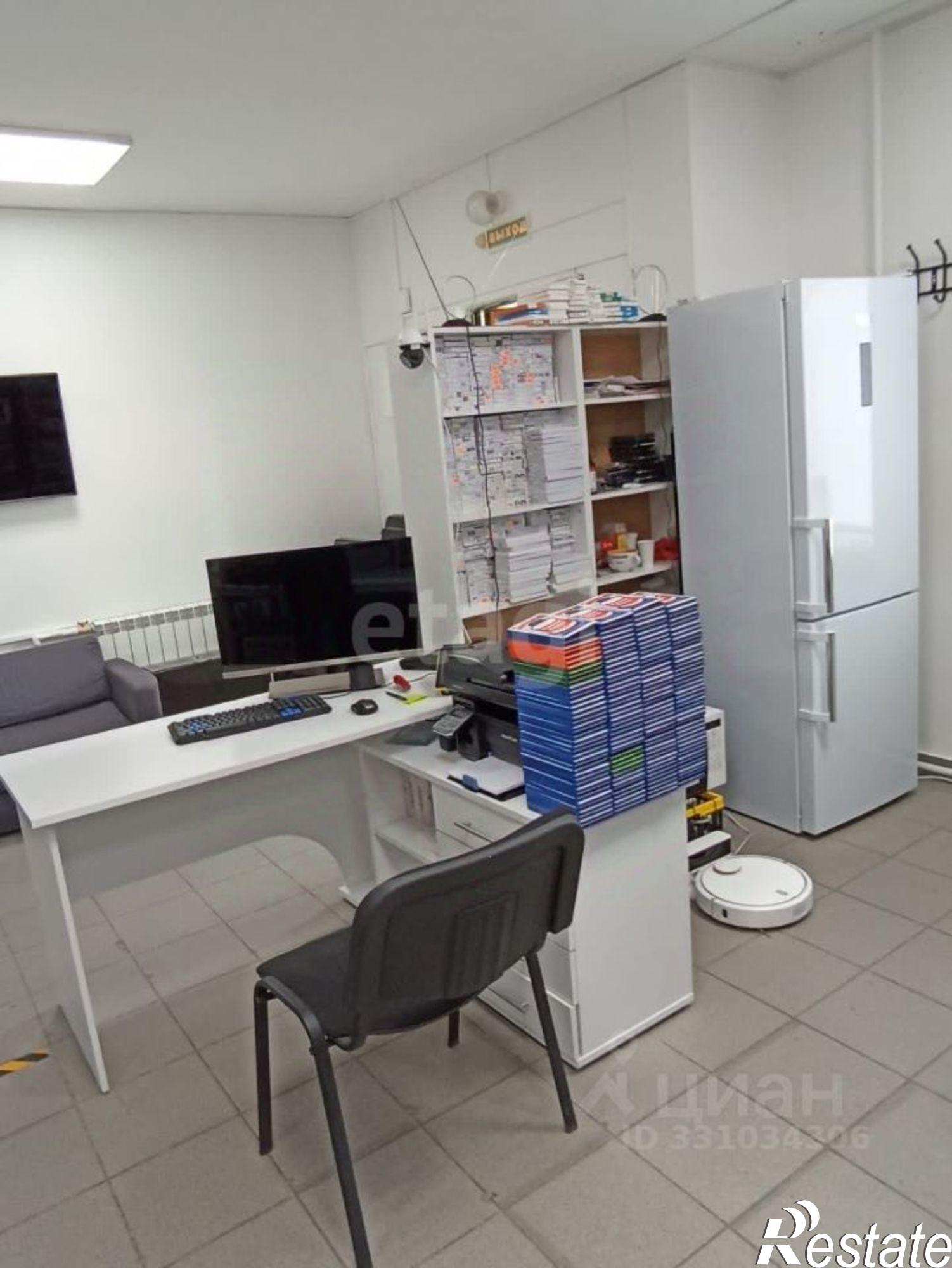 Купить офис, помещение под офис за 6 725 560 рублей на улица Есенина, 8