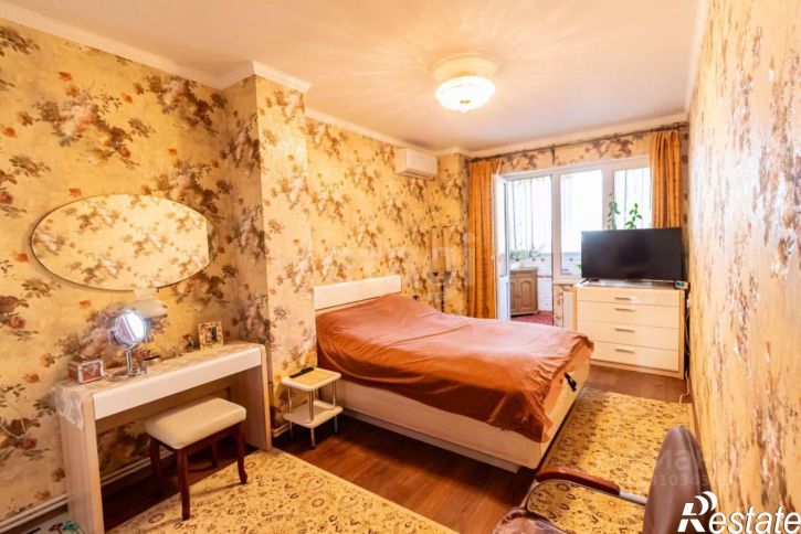 2-комн квартира пр-кт Б.Хмельницкого, 62а,  д. 62а