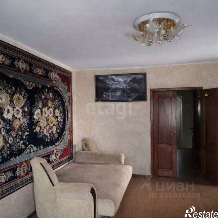 3-комн квартира улица Николая Чумичова, 70,  д. 70
