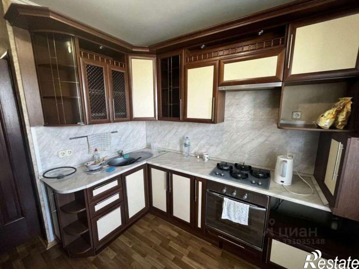 3-комн квартира ул Есенина, 8а,  д. 8а
