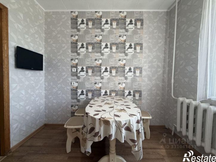 3-комн квартира проспект Славы, 131,  д. 131