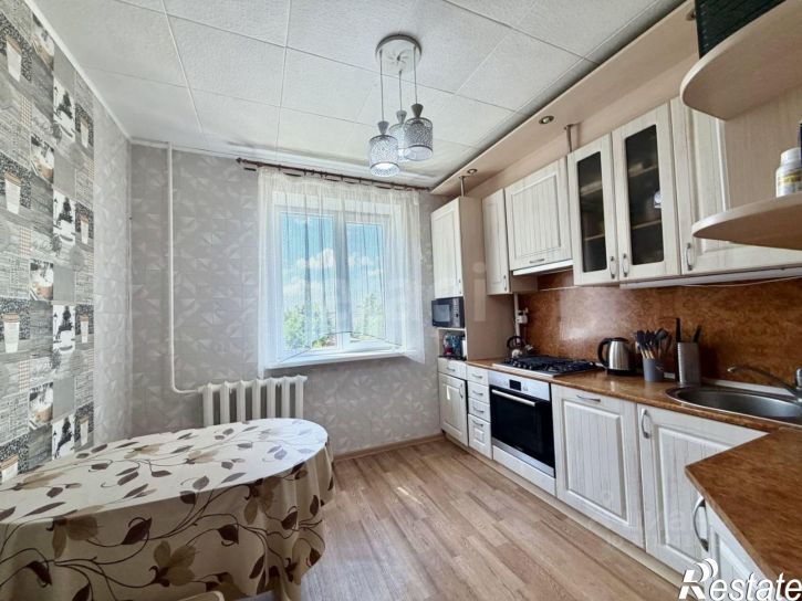 3-комн квартира проспект Славы, 131,  д. 131
