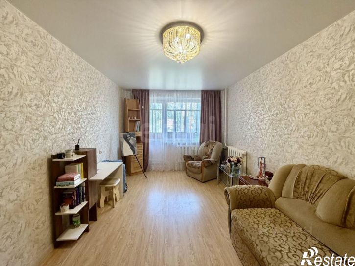 3-комн квартира проспект Славы, 131,  д. 131