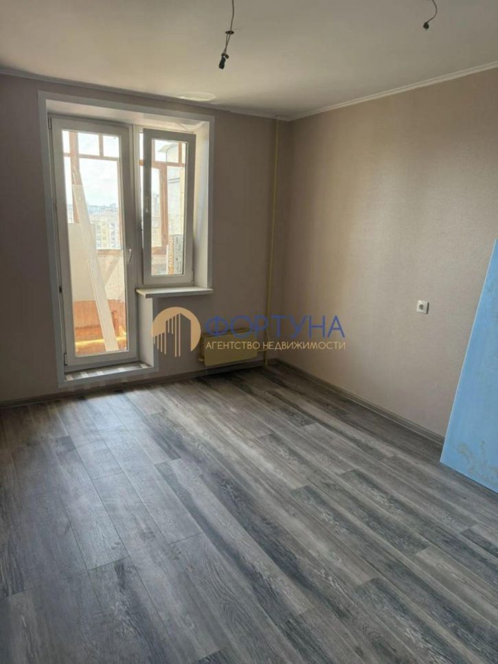 4-комн квартира Октябрьская ул, 63