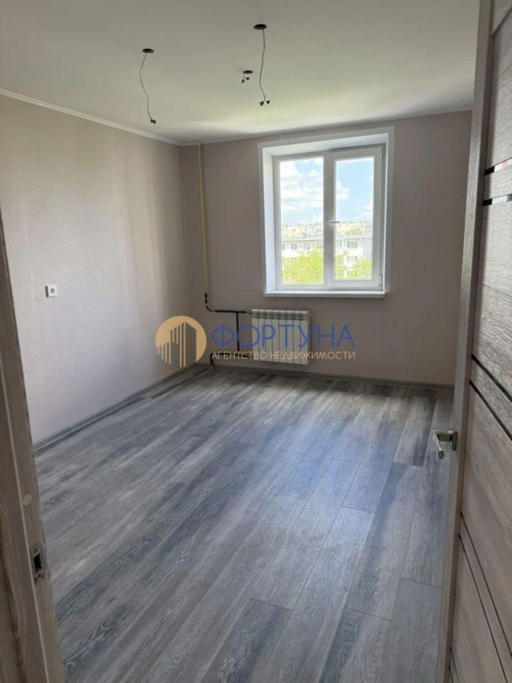 4-комн квартира Октябрьская ул, 63