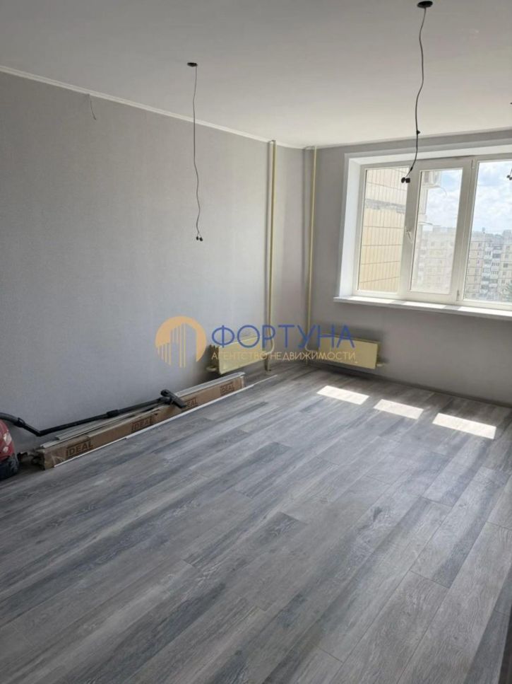 4-комн квартира Октябрьская ул, 63