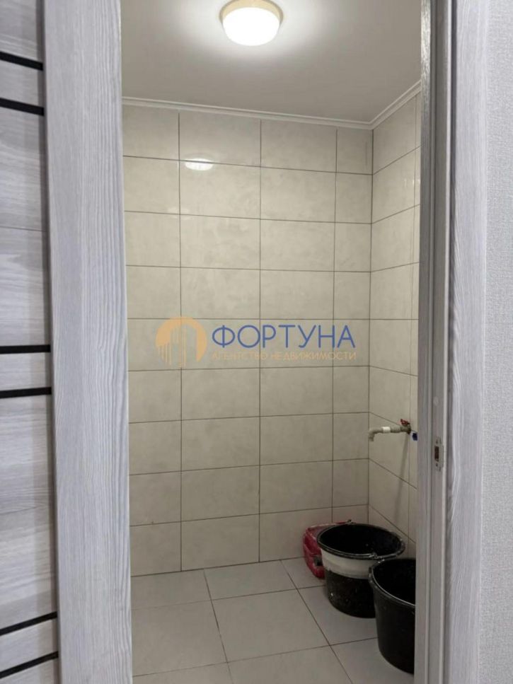 4-комн квартира Октябрьская ул, 63