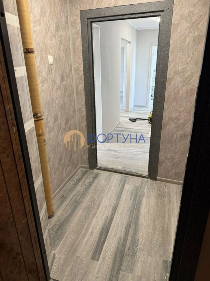 4-комн квартира Октябрьская ул, 63
