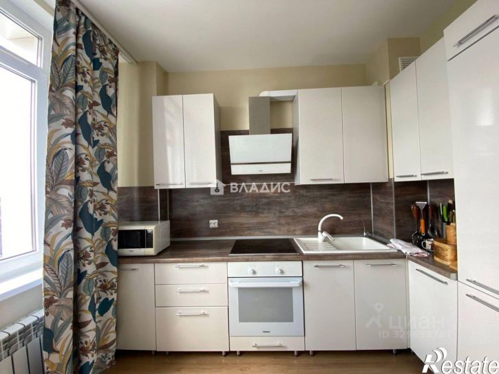 2-комн квартира пр-кт Б.Хмельницкого, 125,  д. 125