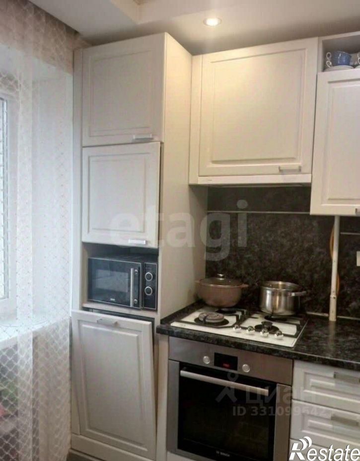 2-комн квартира улица Шершнева, 1А,  д. 1А
