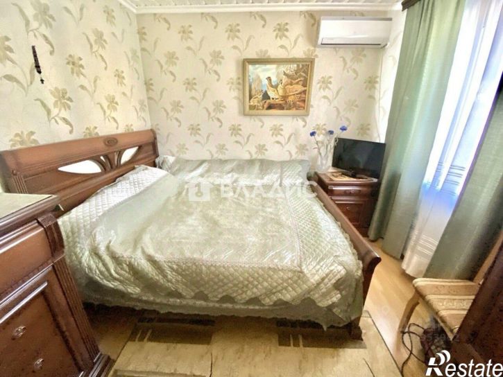 4-комн квартира улица Николая Чумичова, 55,  д. 55