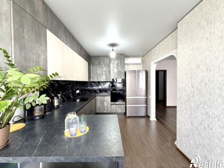 3-комн квартира улица Есенина, 9 к2,  д. 9 к2