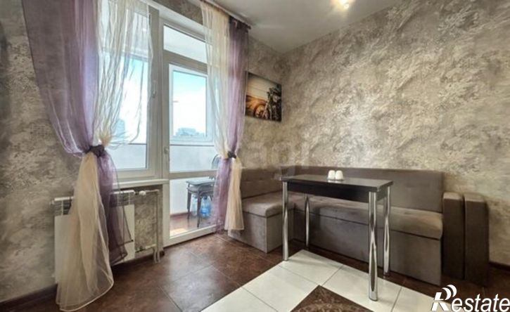 1-комн квартира пр-кт Б.Хмельницкого, 80а,  д. 80а